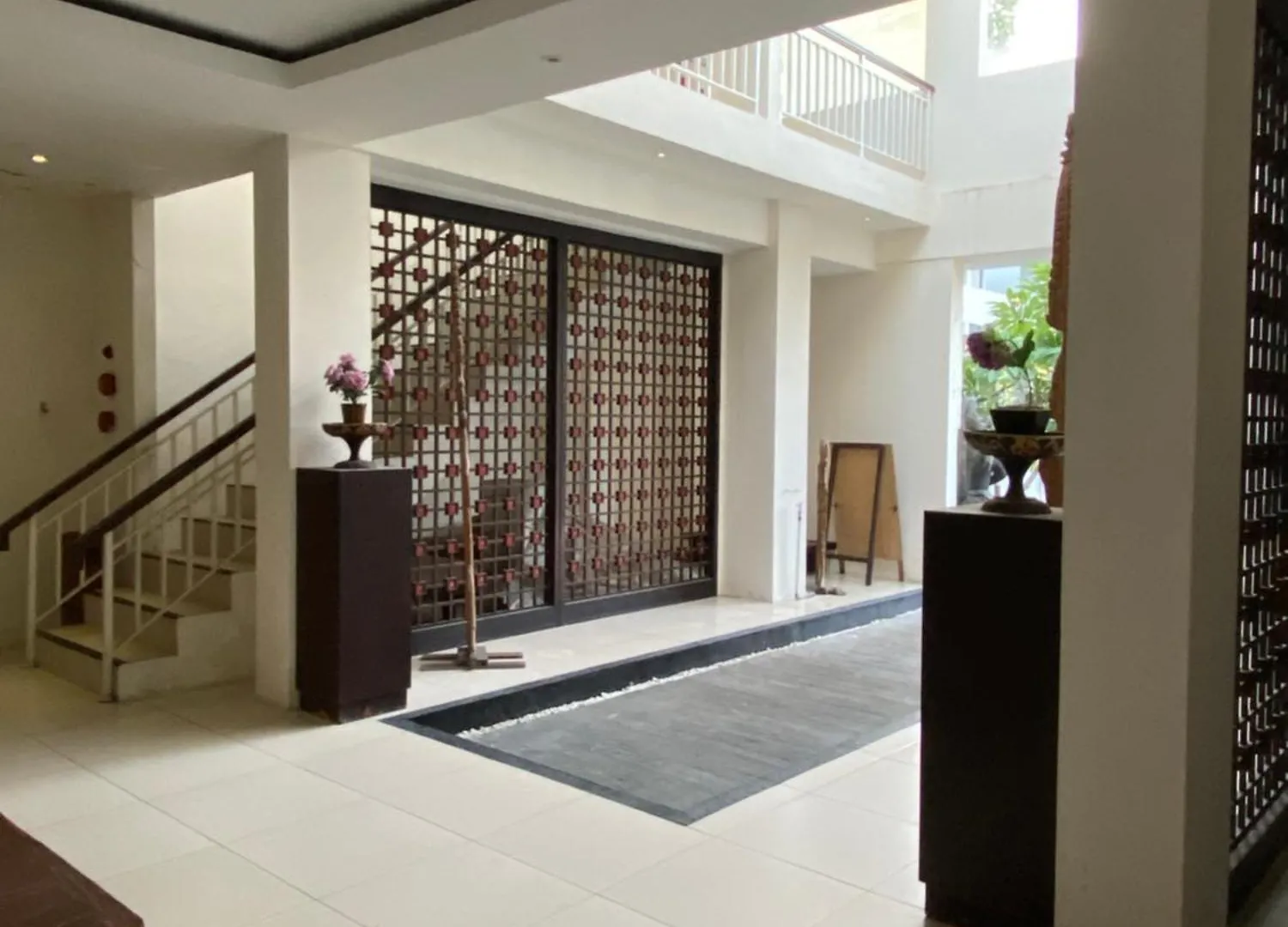 Hotel Ozz Kuta Кута 3*,  Индонезия