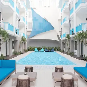 Bloo Bali Отель